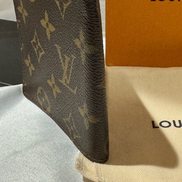 Louis Vuitton Men’s Bifold Wallet Brown Monogram Canvas Logo Accents - Picture 4 of 14
